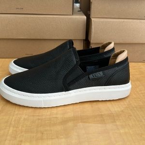 Ugg Women’s Alameda Slip On Sneaker